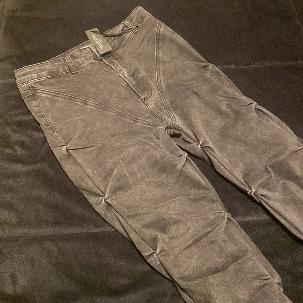 New with tags. They look like the blue ones in the pictures above. Price is firm